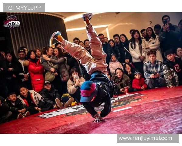 武汉街舞队灵活性揭秘:街舞文化与团队精神的完美结合