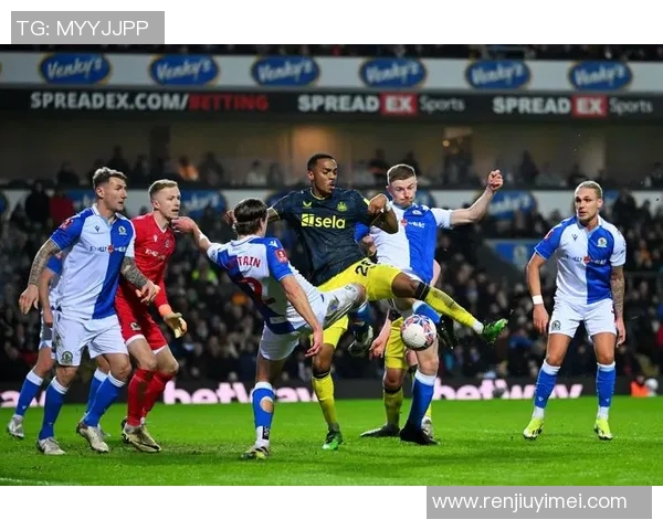 瓦伦西亚新援表现出色，球队状态回暖争夺西甲战绩出色